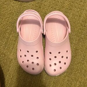 crocs